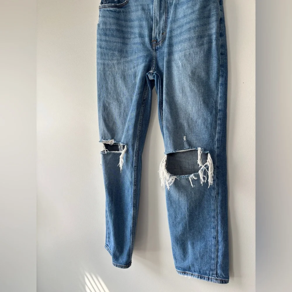 Abercrombie & Fitch The Ankle Straight Ultra High Rise Distressed Jeans Sz 26/2R